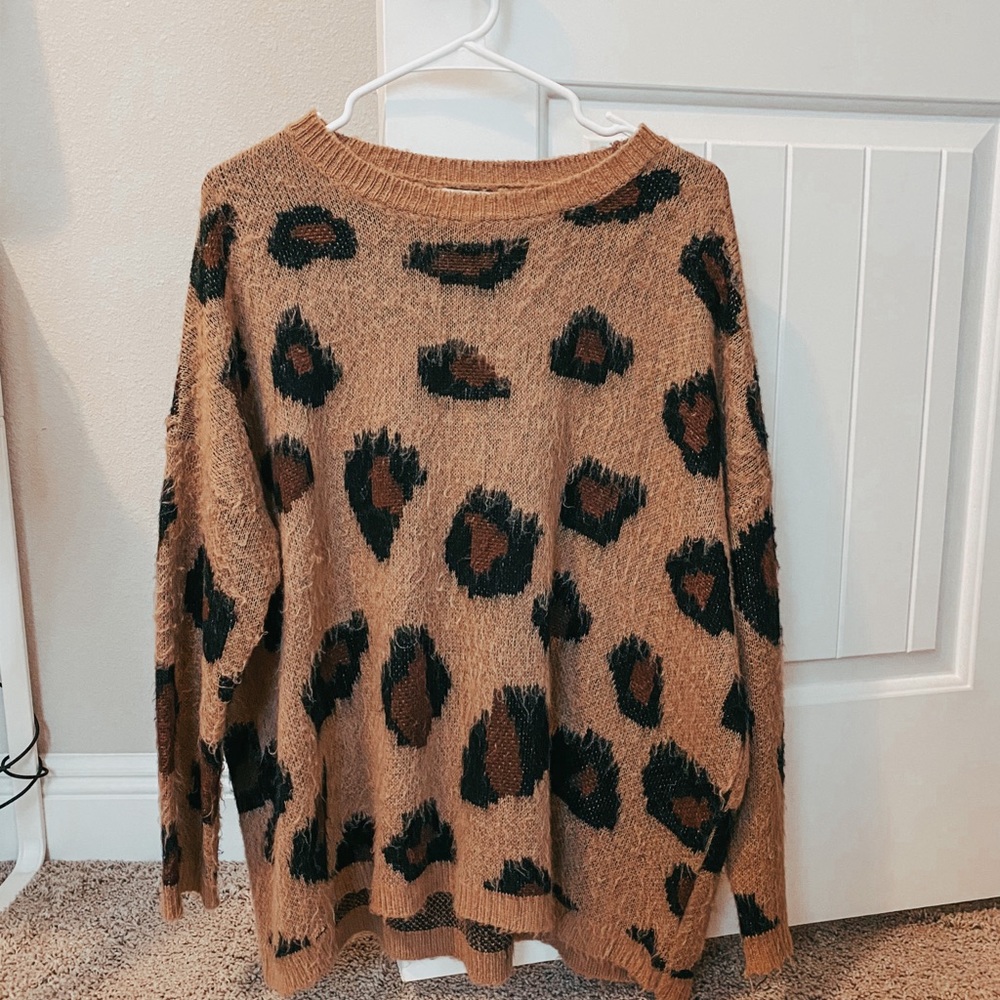 She+ Sky Cheetah Print Sweater Oversized